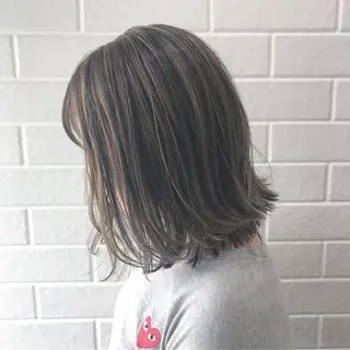 ミディアム en Siena エンシエナのヘアスタイル