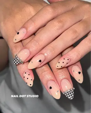ネイル NAILDOTSTU DIO SEINAのネイルデザイン