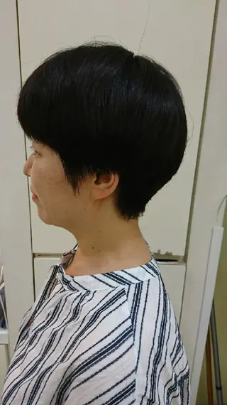 ショート 齋藤 愛美のヘアスタイル