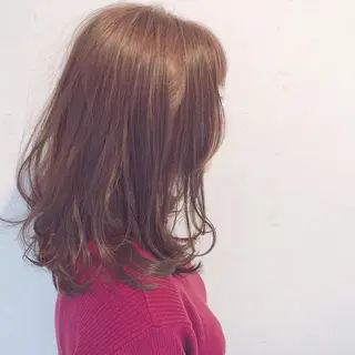 ミディアム カラー 伊藤 さやかのヘアスタイル