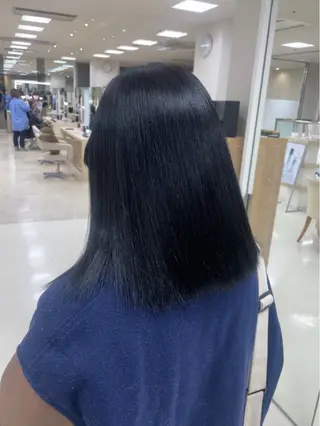 セミロング カラー シャドウパーマ／骨格 矯正カット　トモキのヘアスタイル