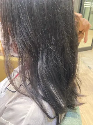 ロング 三浦 優花のヘアスタイル