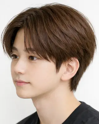 ミディアム カラー メンズ ハイライトカラー 浦和メンズ新井涼太のヘアスタイル