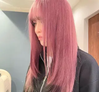 カラー 圷 唯良のヘアスタイル