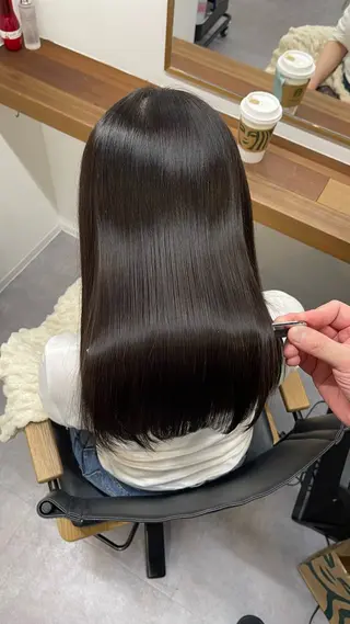 セミロング 縮毛矯正クロスパーマ 益子達也のヘアスタイル