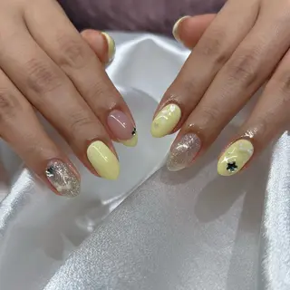 ネイル private salon magique所属・Rina🫧 大阪/福島のネイルデザイン