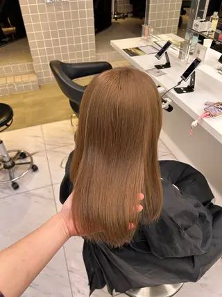 カラー 🥯縮毛/レイヤー/ ベージュヘア🥯のヘアスタイル