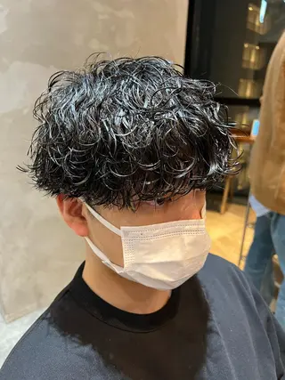 ショート パーマ メンズ 波巻きスパイラルパー マ/シャドウパーマ駿のヘアスタイル
