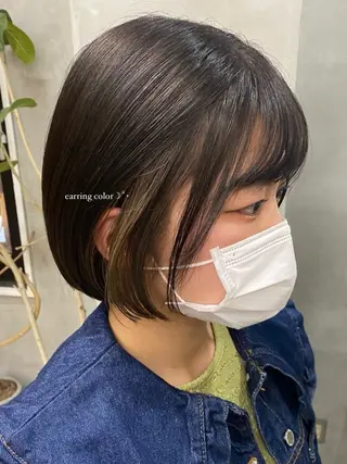 ショート カラー 谷口 瑠愛のヘアスタイル
