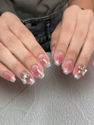 ネイル Nobody_ Karenのネイルデザイン