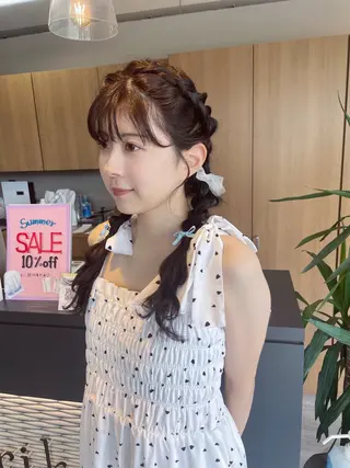 ロング ヘアアレンジ マキノ キョウカのヘアスタイル