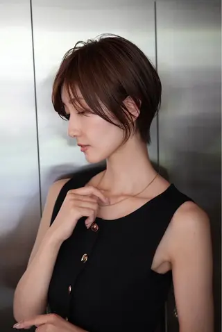 ショート カラー 八幡 空乃のヘアスタイル