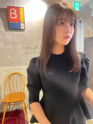 セミロング カラー さの あやねのヘアスタイル