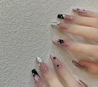 ネイル D-BEAUTY Nailsalonのネイルデザイン