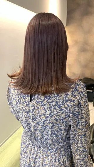 ミディアム カラー SAKINO. ベージュカラーのヘアスタイル