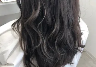 ロング カラー 宮崎 睦のヘアスタイル