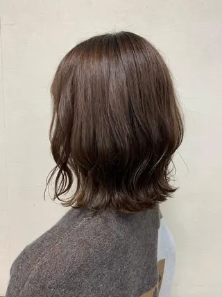 ミディアム 竹内 結希のヘアスタイル