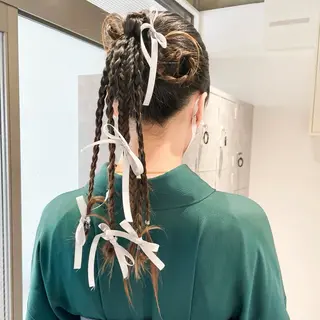 ロング ヘアアレンジ ダブルカラー,透け カラーHINARIのヘアスタイル
