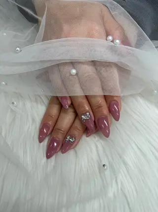 ネイル AOAQUA SHIORIのネイルデザイン