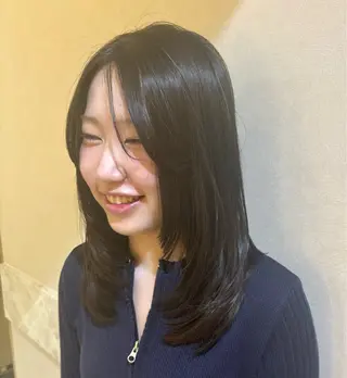ミディアム 🎼レイヤー/透明感 カラー/nene♬のヘアスタイル