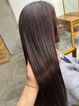 カラー 秋山 美奈のヘアスタイル