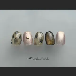 ネイル 脇 奈々子のネイルデザイン