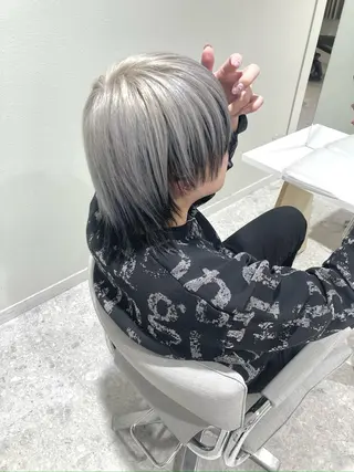 カラー メンズ ナルセナツキ 👾ハイトーンのヘアスタイル