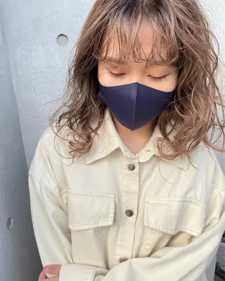 セミロング カラー 東 みのりのヘアスタイル