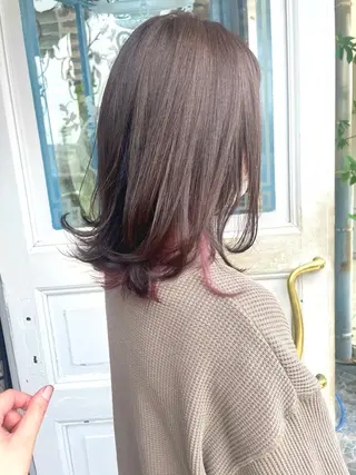 ミディアム カラー 渡辺 瑠美のヘアスタイル