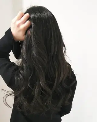 ロング カラー パーマ ヘアアレンジ メンズ キッズ ネイル マツエク・マツパ MEGUMI megumiのヘアスタイル