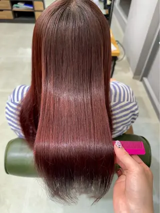 ロング 尾崎 虹美のヘアスタイル