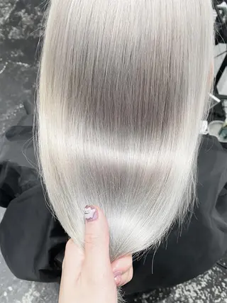 セミロング サイレント美容師 アイリィのヘアスタイル