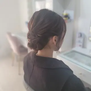 セミロング ヘアアレンジ 渥美 寿美翔のヘアスタイル