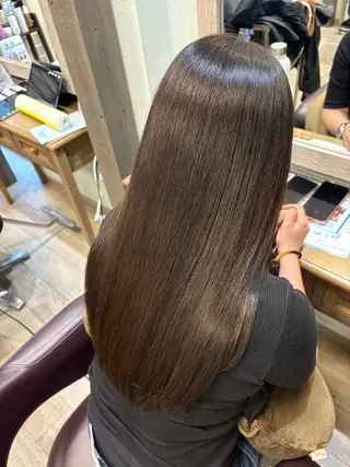 ロング 疋田 有莉のヘアスタイル