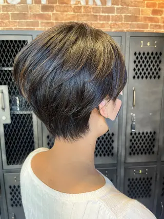 ミディアム カラー 久木原 ゆりのヘアスタイル