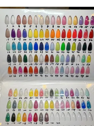 ネイル yiyi ネイルサロンのネイルデザイン