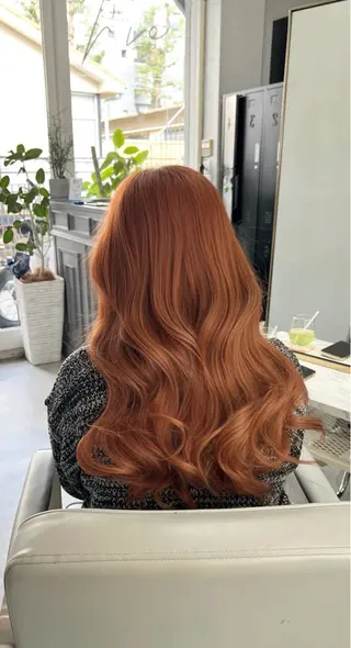 ミディアム カラー 🫧艶ダブルカラー ブリーチ🫧トモヤのヘアスタイル