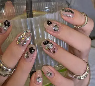 ネイル Pure&Rich Nailのネイルデザイン