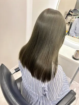 ミディアム カラー leben serikaのヘアスタイル