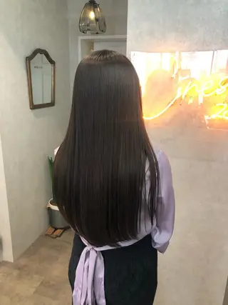 ロング ナチュラル透明感🌱 小山美樹子のヘアスタイル