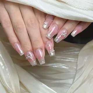 ネイル Maggie Nail🦩のネイルデザイン