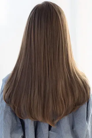 ロング key5階 イソムラのヘアスタイル