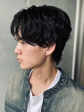 ショート パーマ メンズ メンズ職人/センター パート/富沢真斗のヘアスタイル