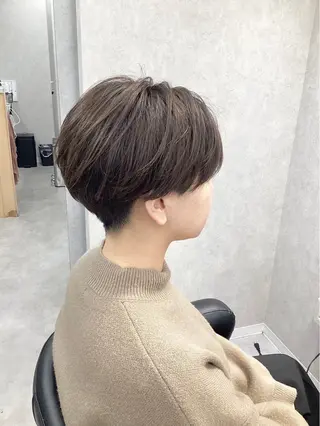 ショート 中村 彩夏のヘアスタイル