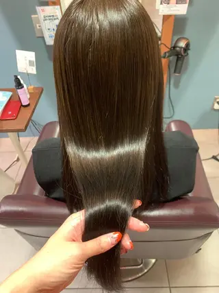 ロング パーマ 傷ませない縮毛矯正／ 吉岡 美江のヘアスタイル