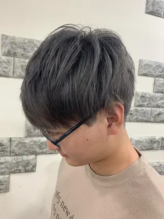 ショート カラー 薄田 珠美のヘアスタイル