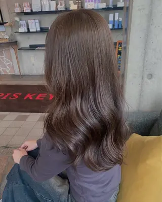 ロング カラー 百瀬 なつ美のヘアスタイル