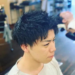 ショート パーマ メンズ 向井 優汰のヘアスタイル
