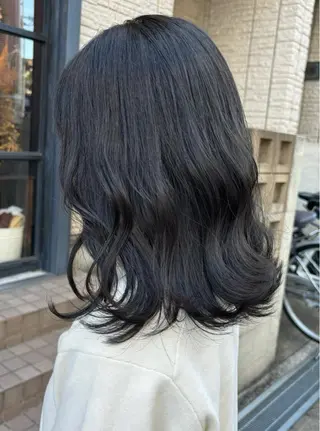 ミディアム カラー 【aini天王寺】 𝐚𝐢𝐫𝐢✂︎のヘアスタイル