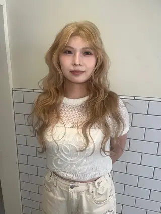 ロング カラー 🦮shiori アイドルオタク🦮のヘアスタイル